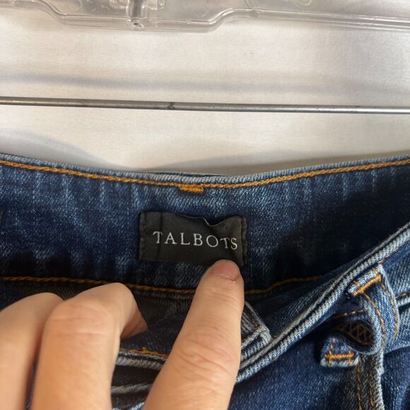 Talbots Everyday Relaxed Denim Jeans Slim Leg Mid Wash Casual Staple Size 8P - Picture 6 of 9